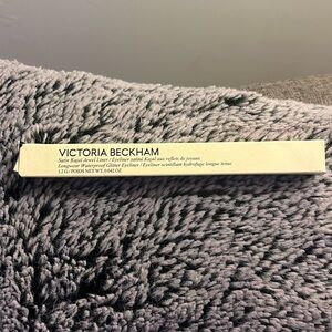 New Victoria Beckham Satin Kajal Jewel Eyeliner in Gold Lame